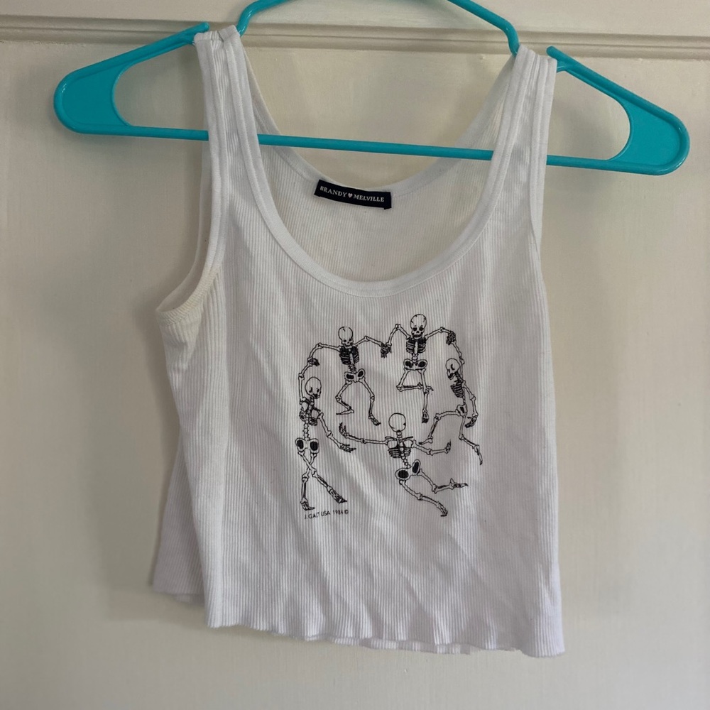 White cropped tank top